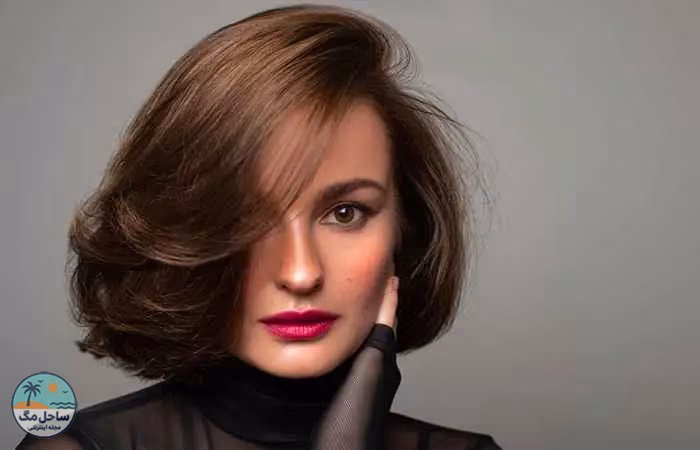 Woman with layered, brown lob hairstyle