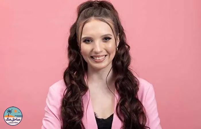 Woman with wavy high ponytail