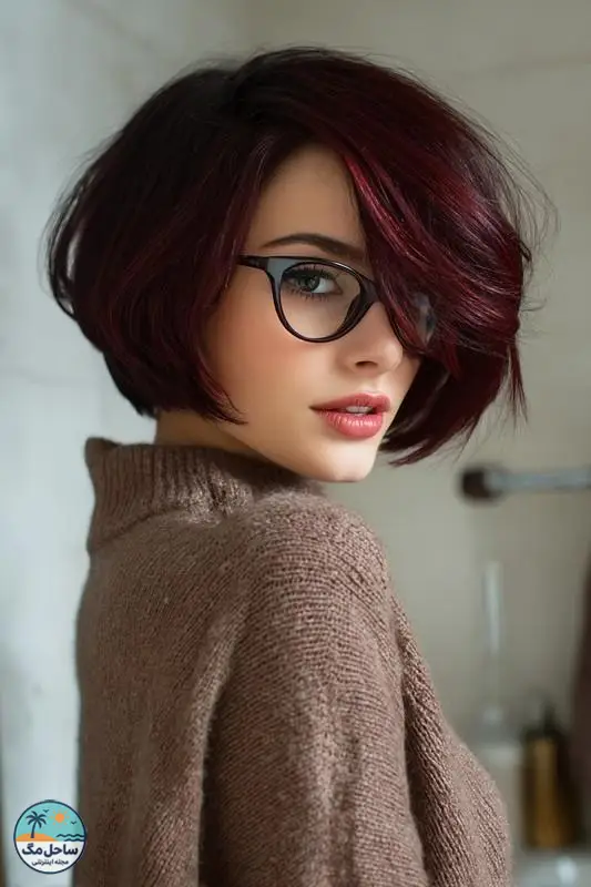 باب مدرج به رنگ شرابی تیره